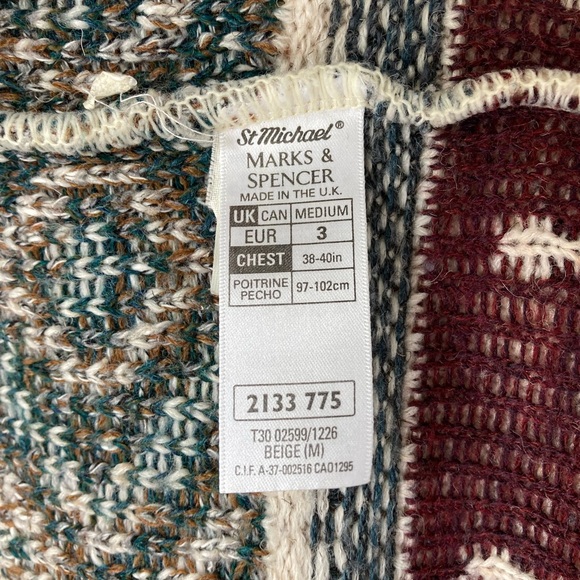 St. Michaels Marks & Spencer Beige Aztec Patterned Vintage Crewneck Jumper - Picture 8 of 9